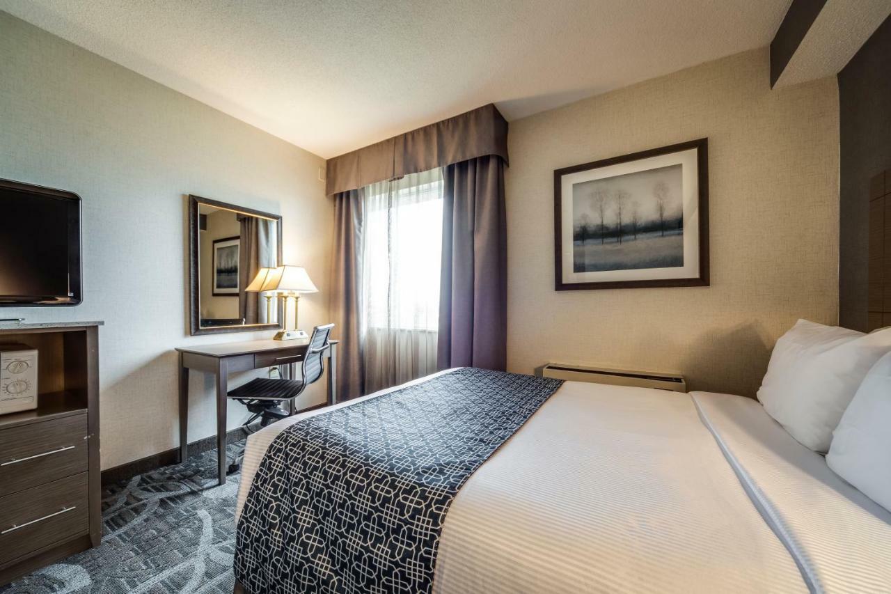 Monte Carlo Inn Airport Suites Mississauga Dış mekan fotoğraf